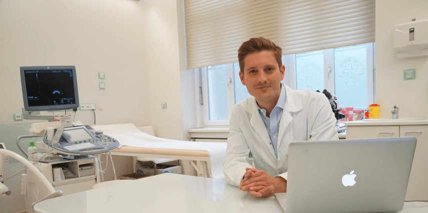 Insights Ordinationsgründung: Dr. Julian Marschalek - "Das richtige Konzept ein wesentlicher Faktor. Welche Patientin soll mich finden und warum gerade mich?"